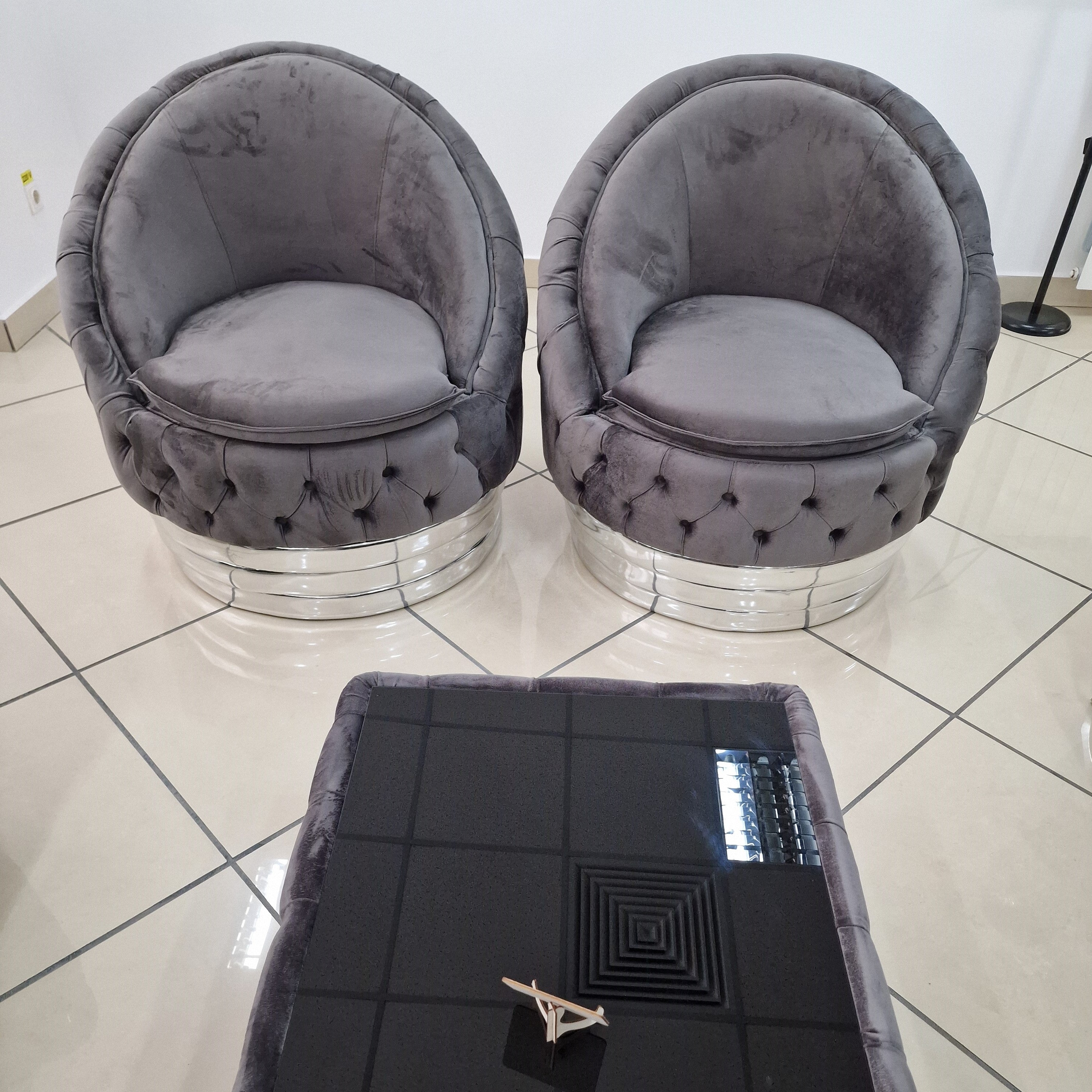 Fotoliu catifea, Cavali - Stil Chesterfield