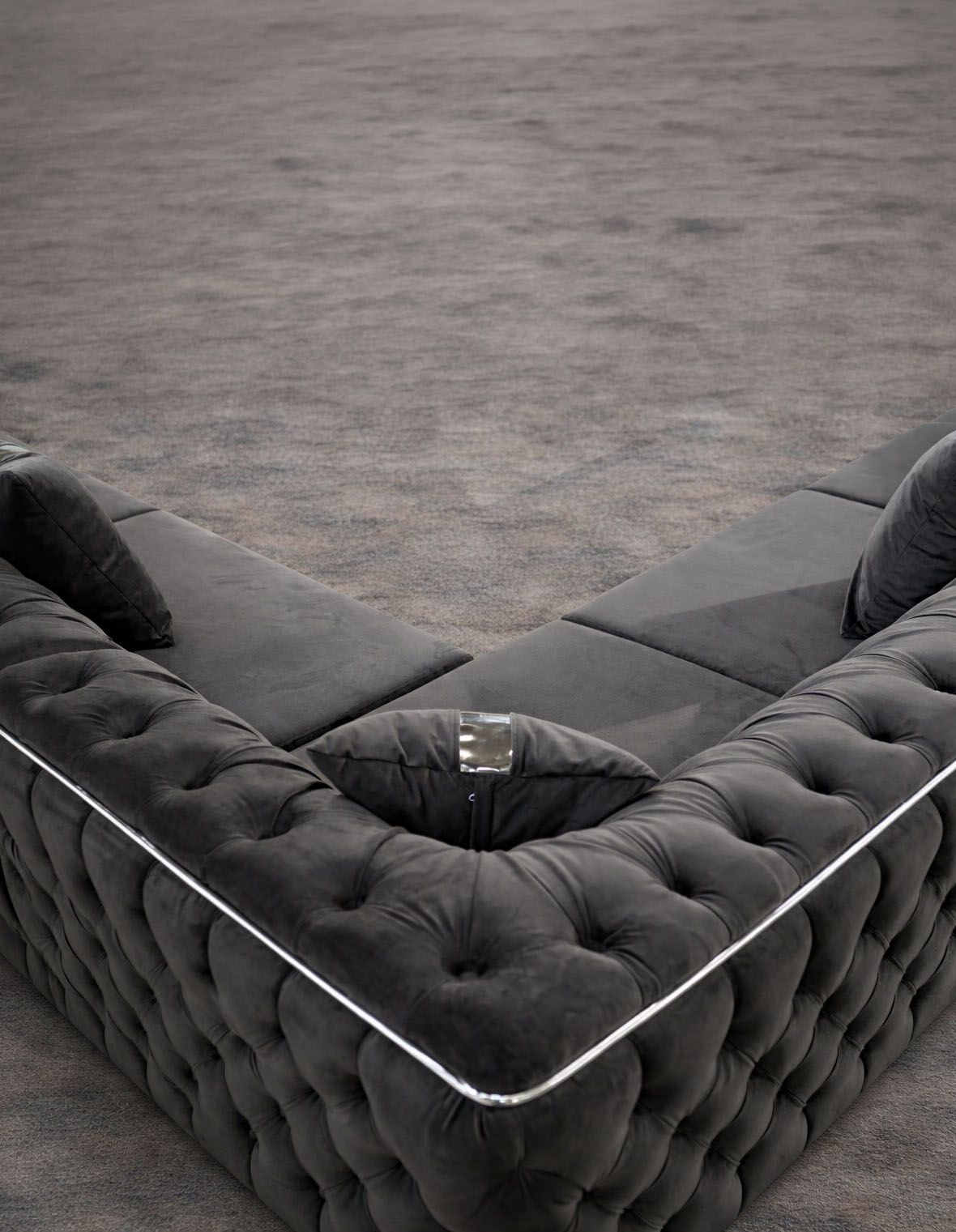 IMPACT MOB Lugano extensible corner sofa, 400x300 cm, showcasing a modern design and comfortable upholstery.