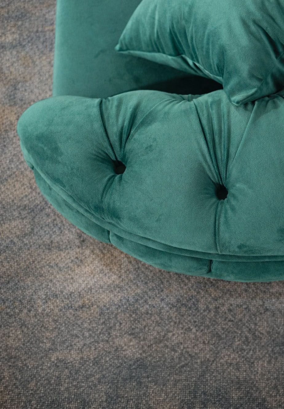 Lugano extensible corner sofa 180 x 270 cm with coffee table by IMPACT MOB in a modern living room setting.