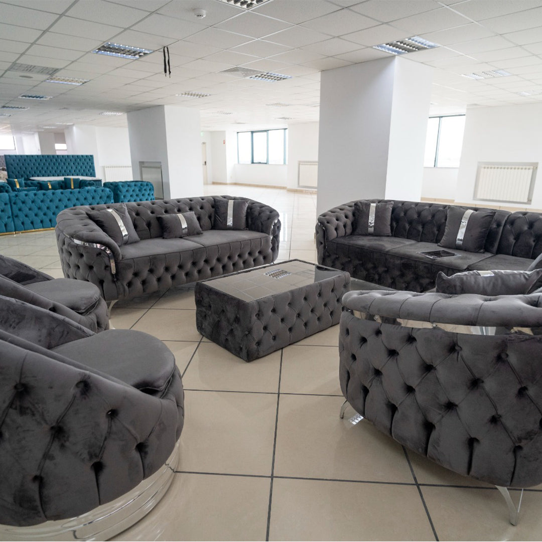 Imagine cu o colecție Cavali IMPACT MOB, detaliu decorativ elegant, culori neutre și finisaj clar, pentru mobilier modern.