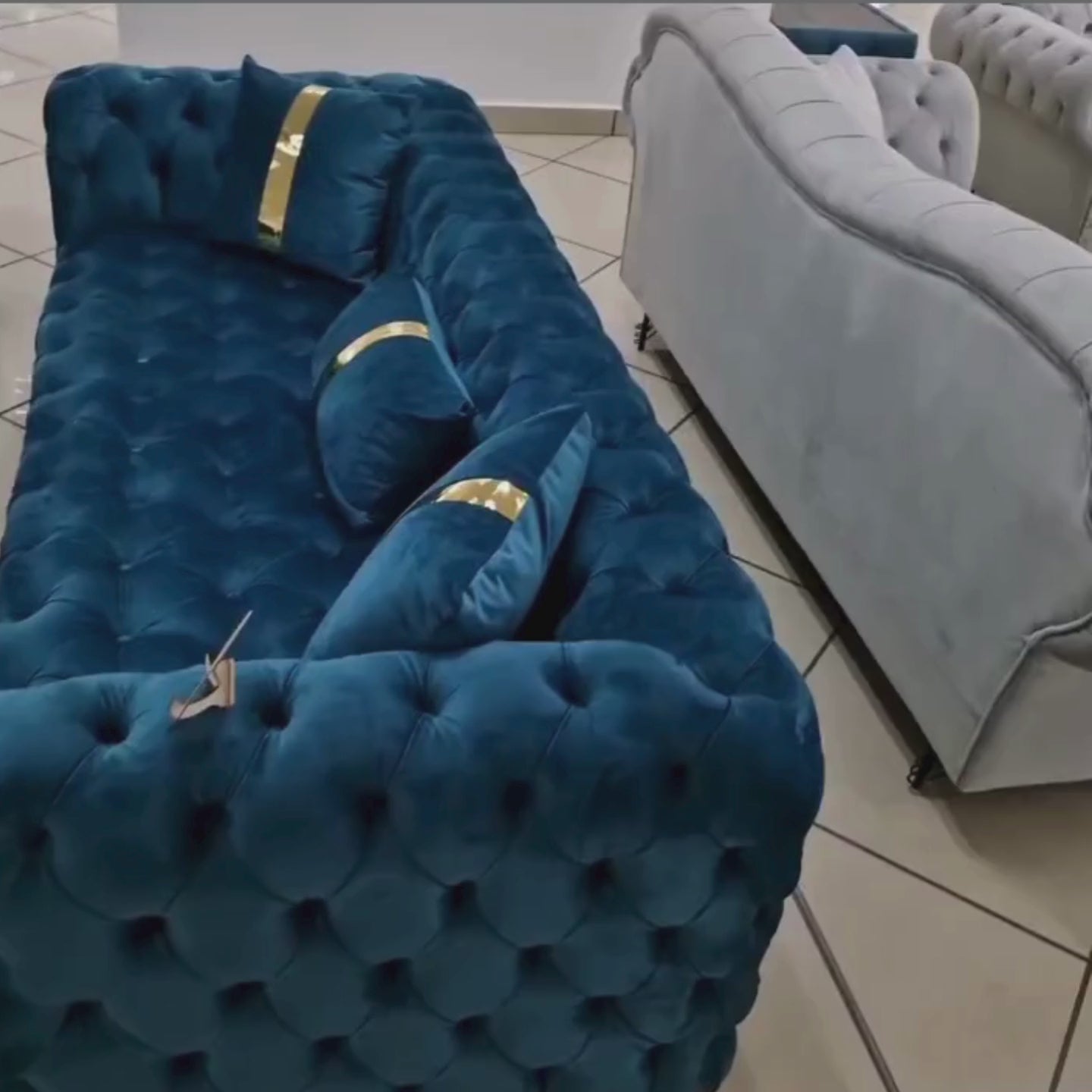 Fotoliul catifea, California