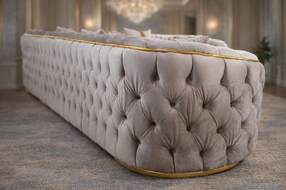 Lugano extensible sofa by IMPACT MOB in plush velvet, measuring 270x270 cm, showcasing its elegant design and comfort.